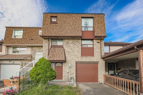 38 Macassa Court Brampton ON L6Z 1B3