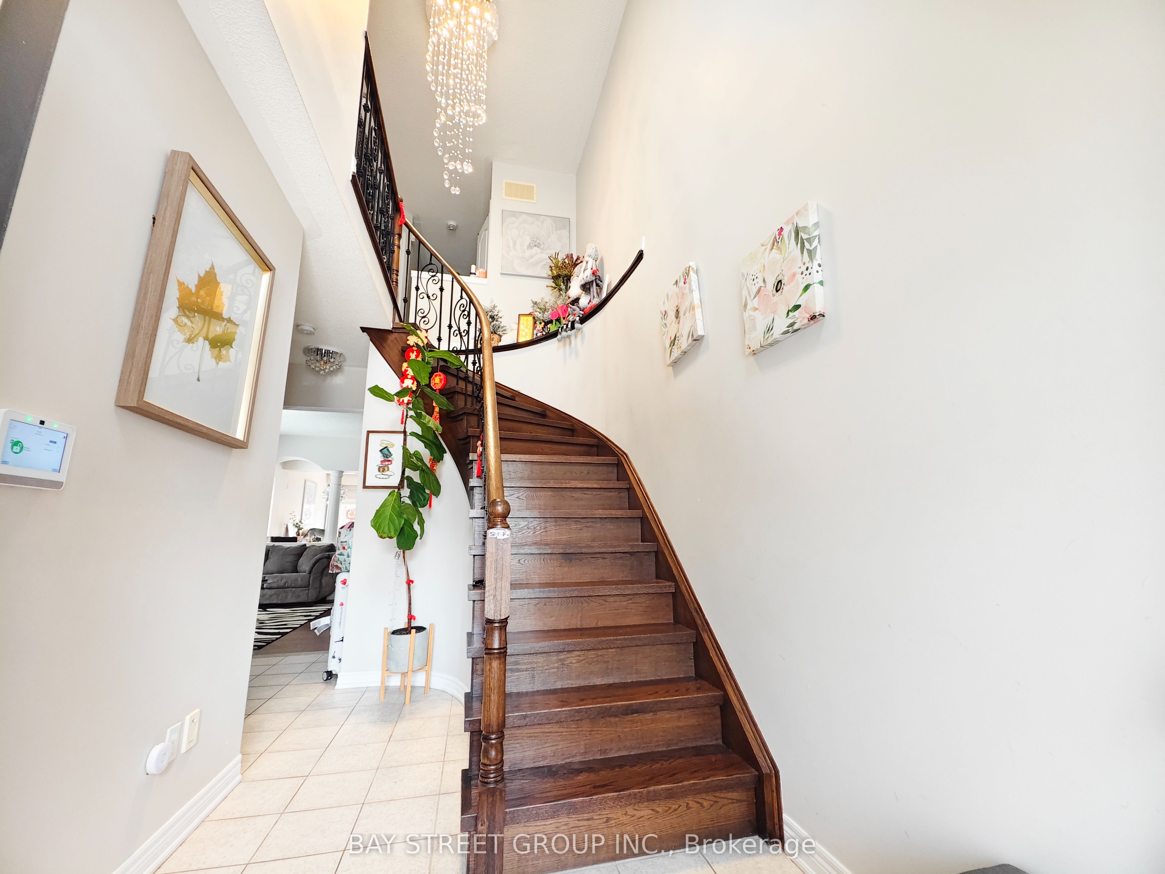 2466 Felhaber Crescent