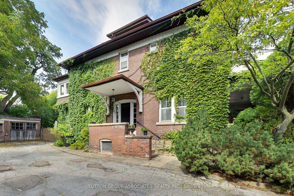 Photo of 14 Bracondale Hill Road, Toronto, ON M6G 3P4 (MLS # C12465263)