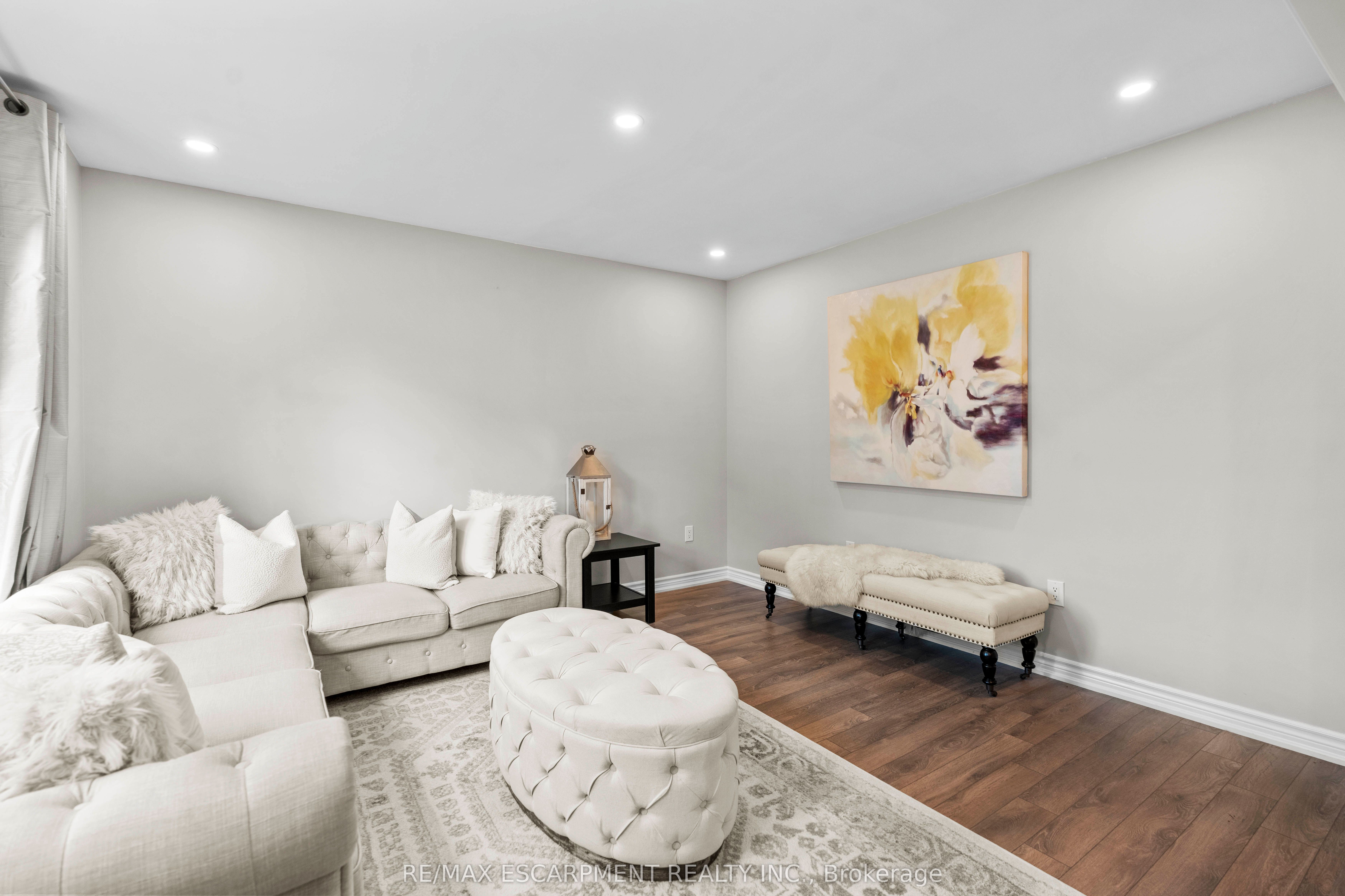 352 Timberland Gate
