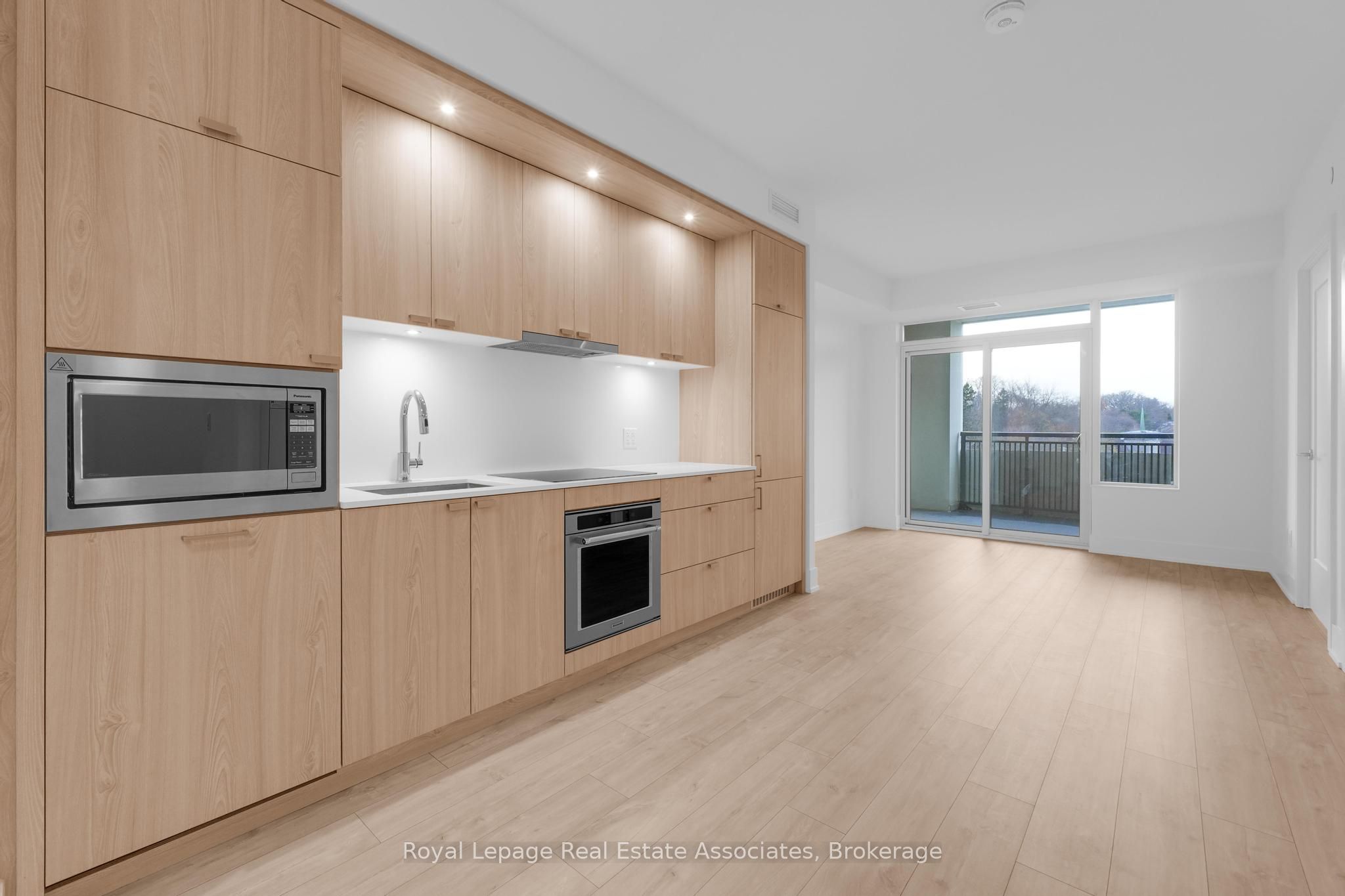 259 The Kingsway N/A 611