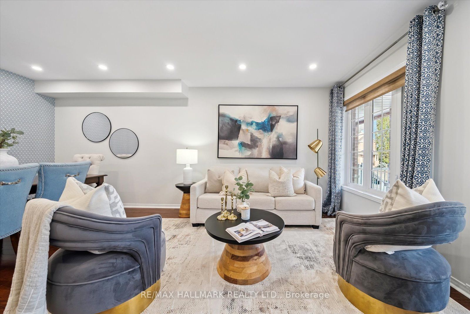 8 Westcliffe Crescent