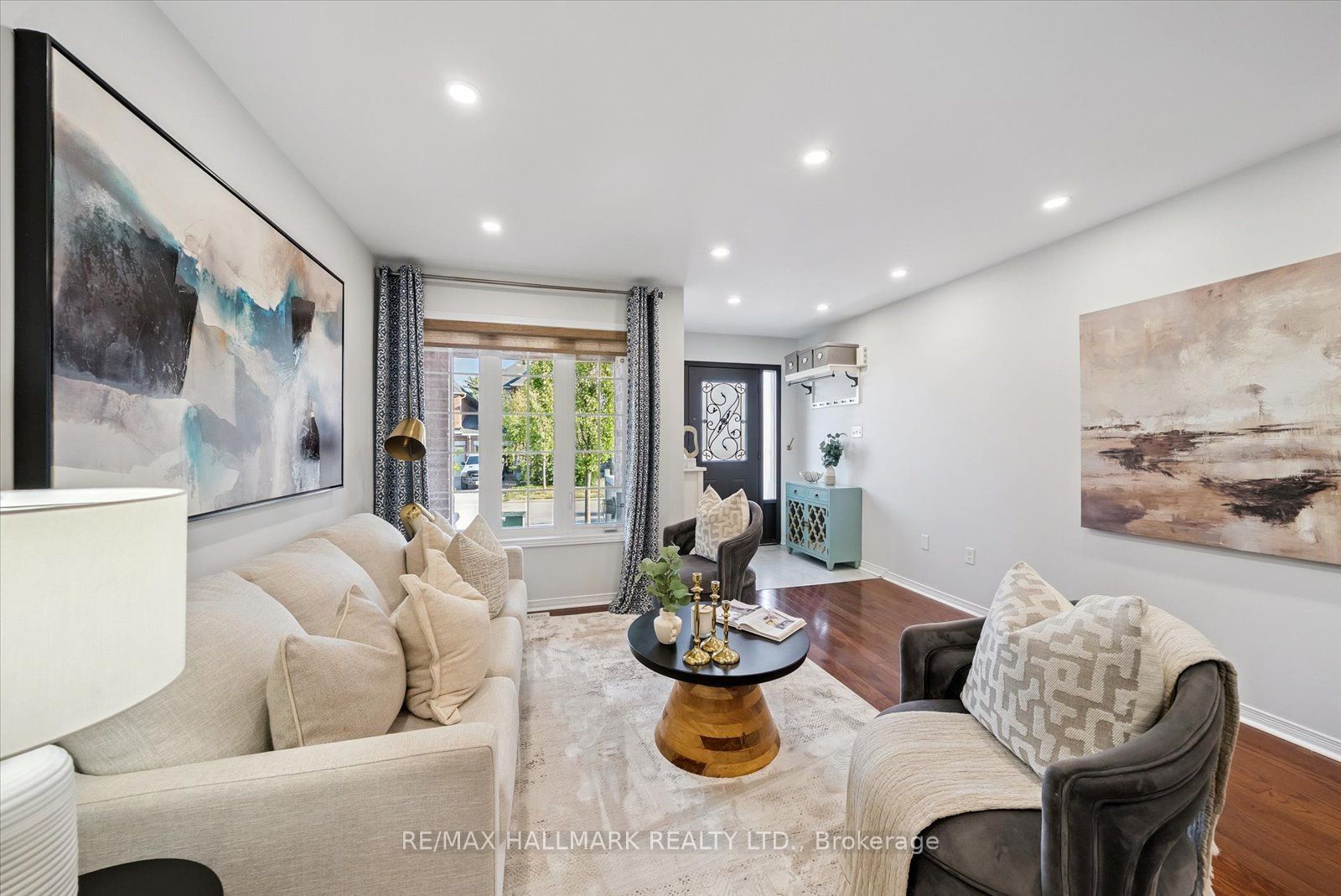 8 Westcliffe Crescent