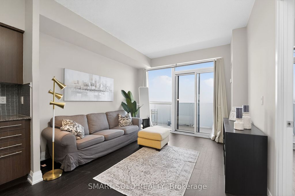 Photo of 65 Speers Road #712, Oakville, ON L6K 0J1 (MLS # W12664946)