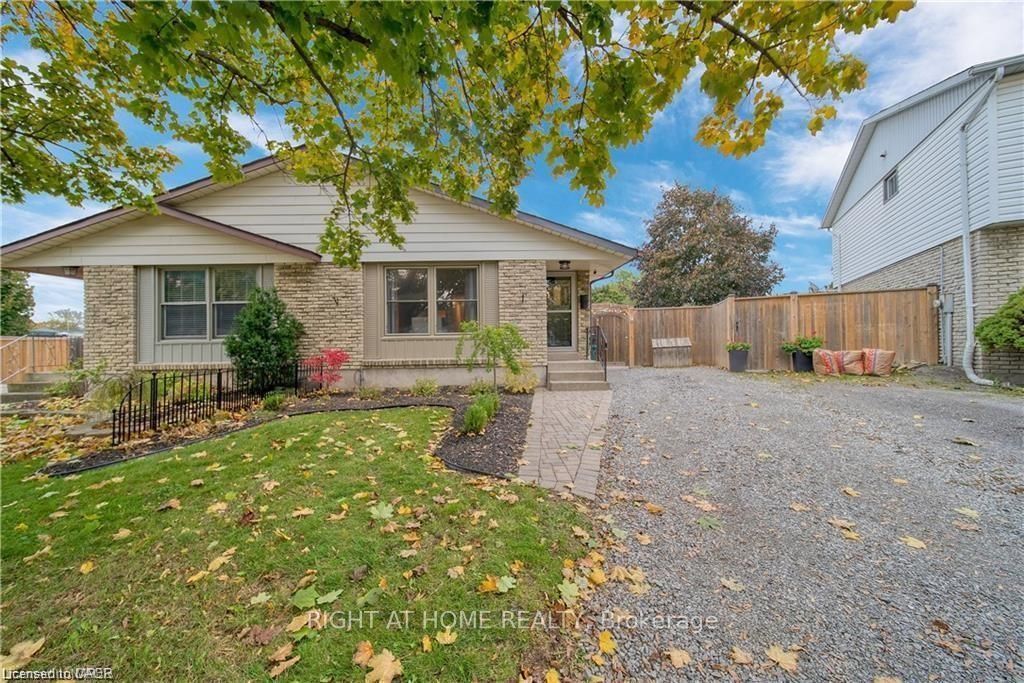 Photo of 6 Bardadyn Court, St. Catharines, ON L2N 6R2 (MLS # X12905170)