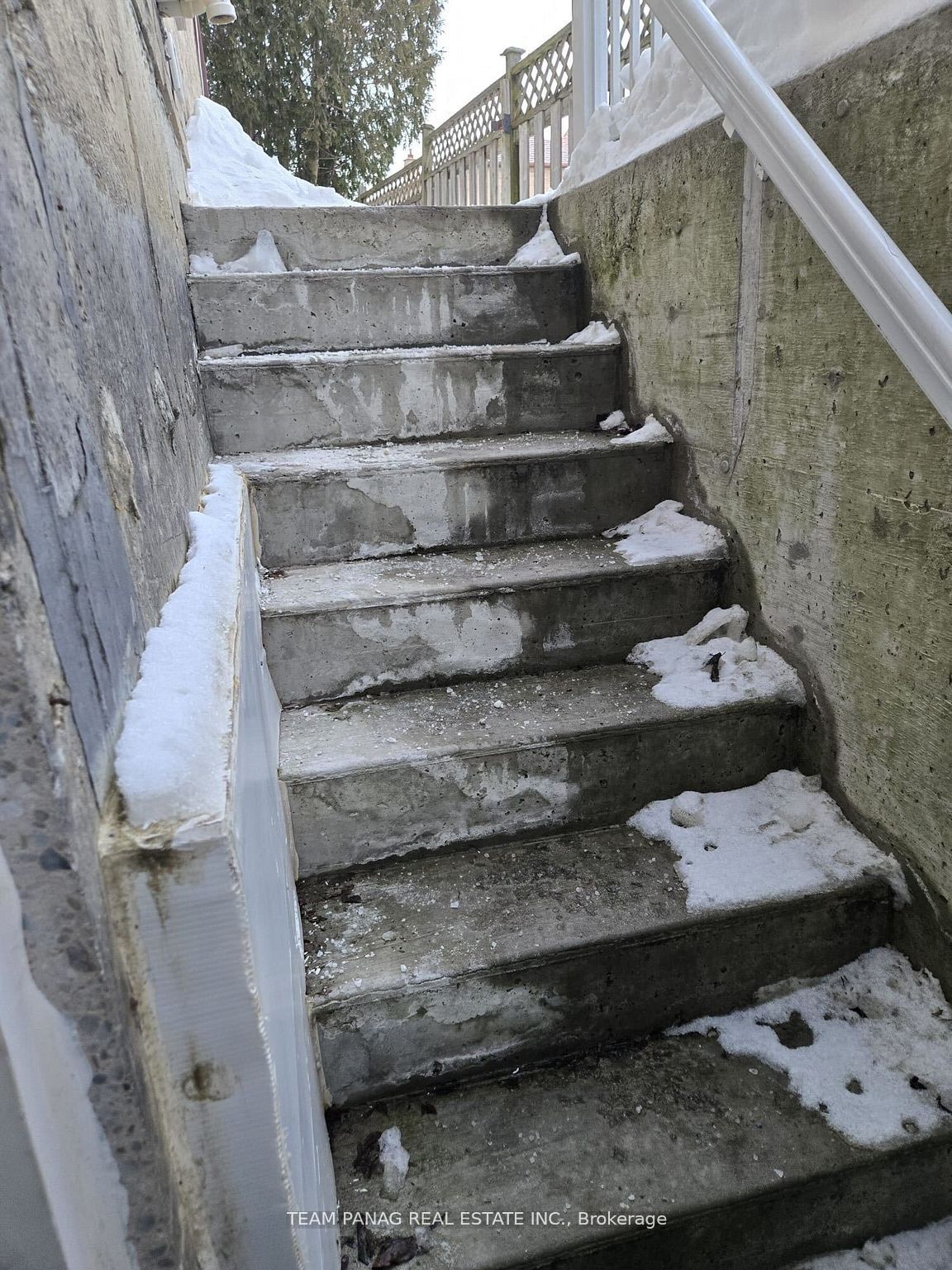 4 Meadow Bush Court Basement