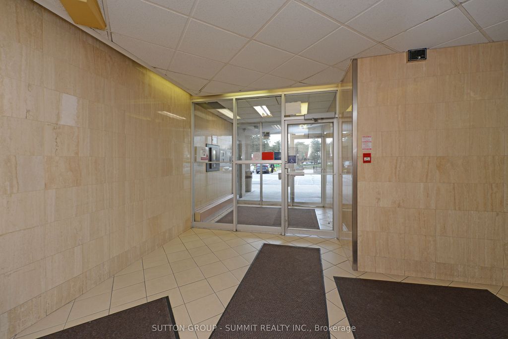 Photo of 380 Dixon Road #1902, Toronto, ON M9R 1T3 (MLS # W12282755)
