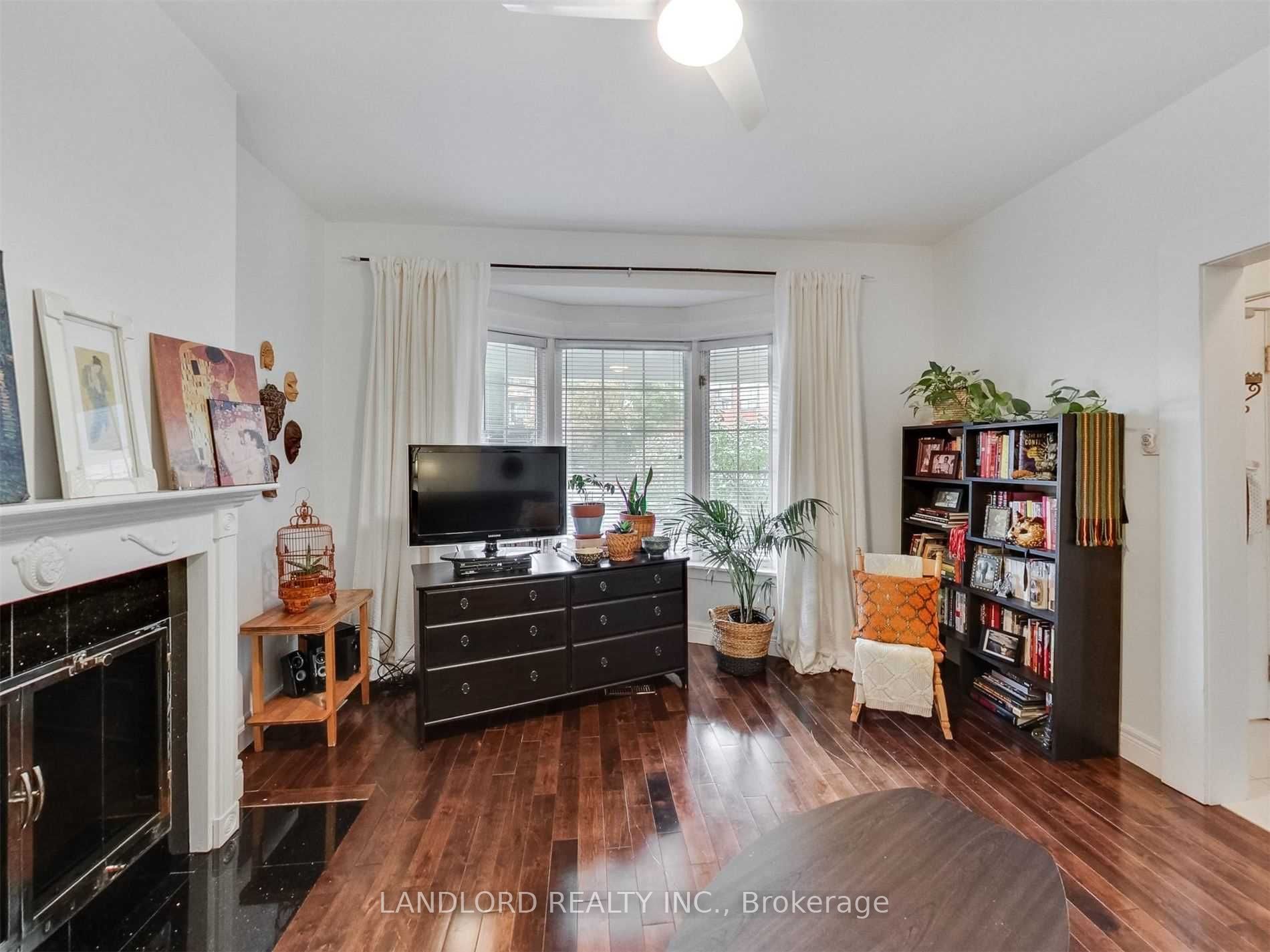 2251 Dundas Street W Main Fl