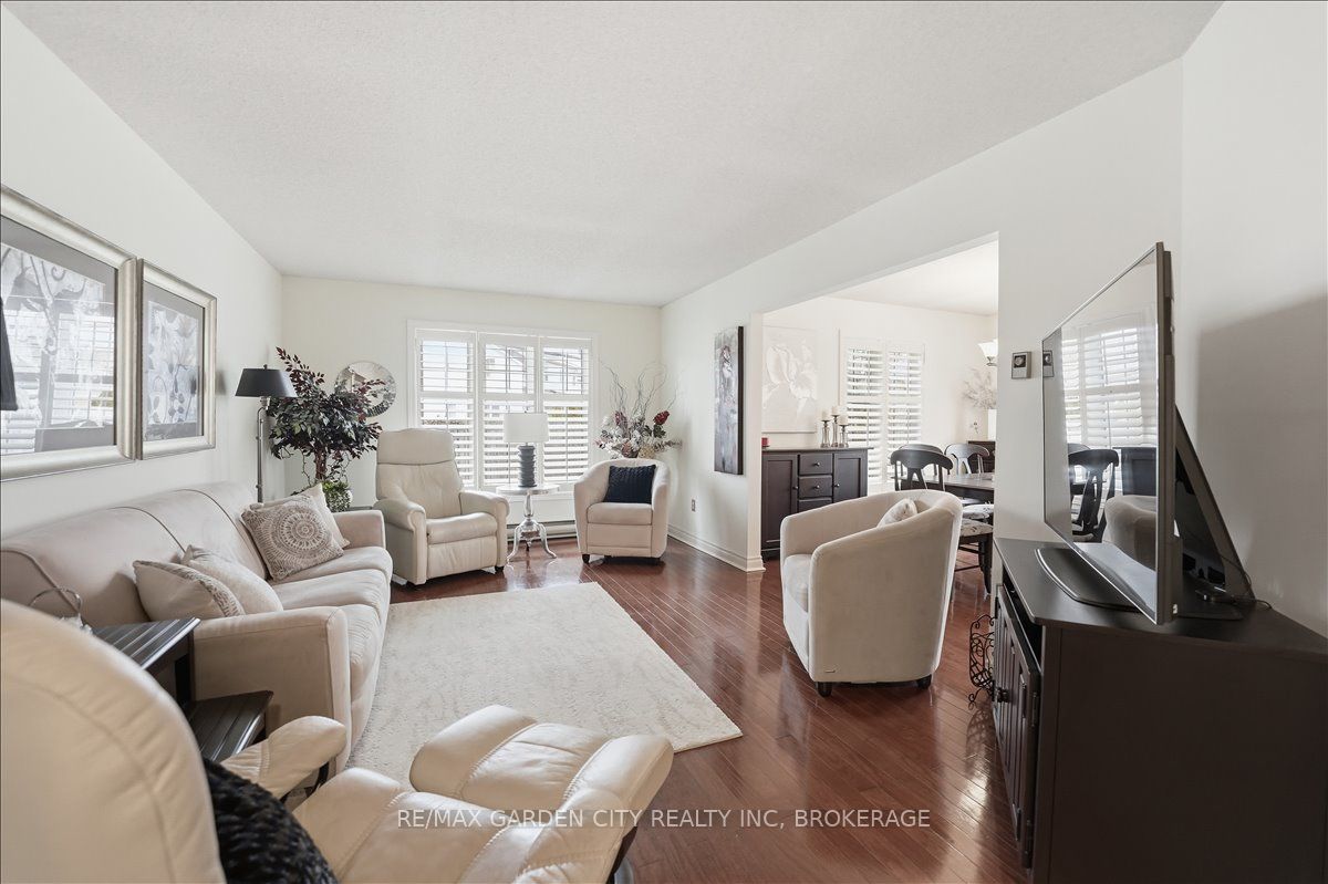 433 LINWELL Road 104