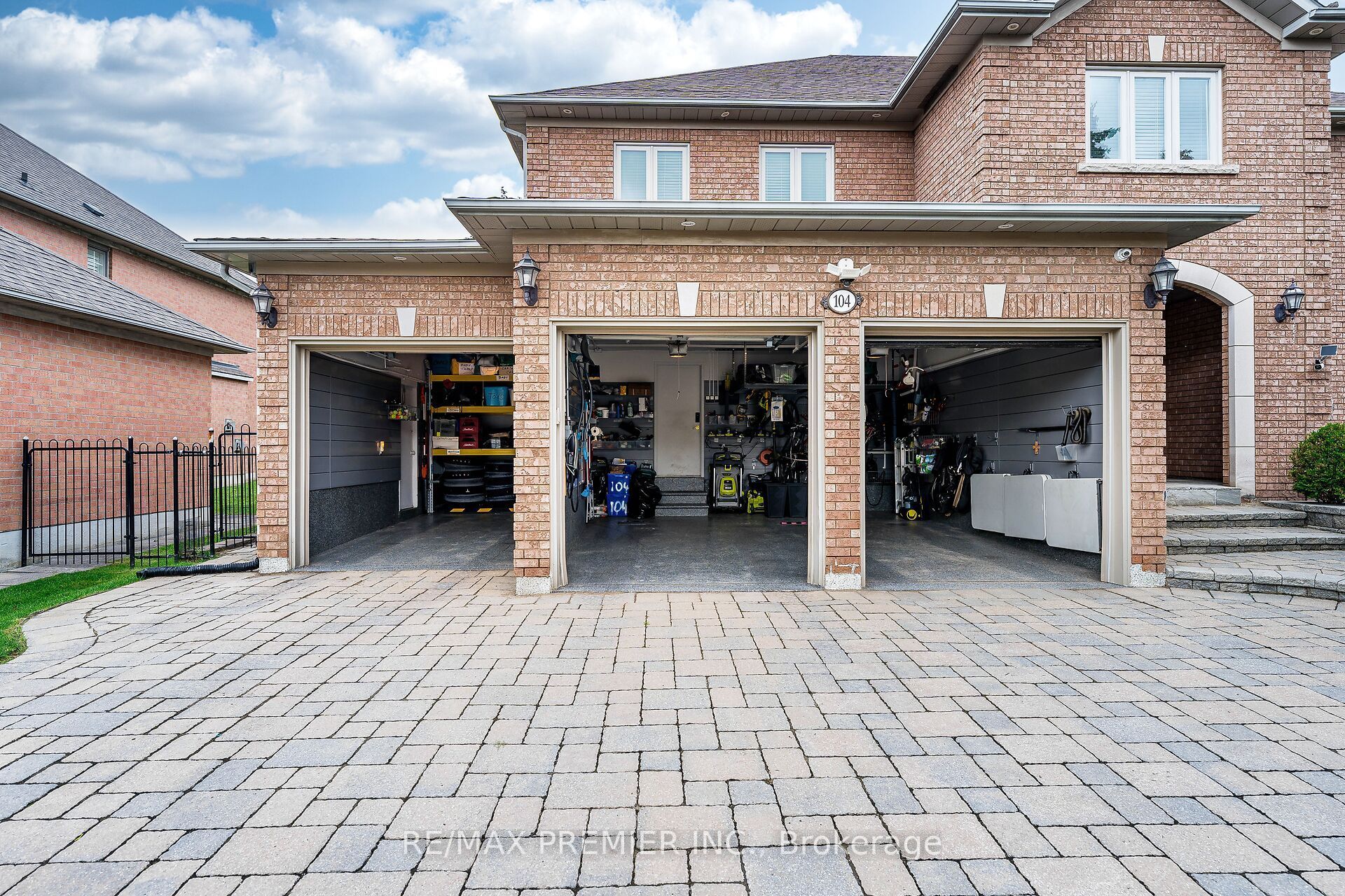 104 Cartwright Boulevard