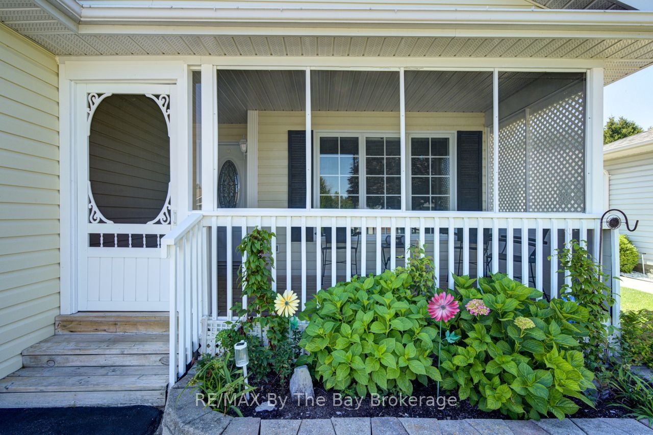 6 Illinois Crescent
