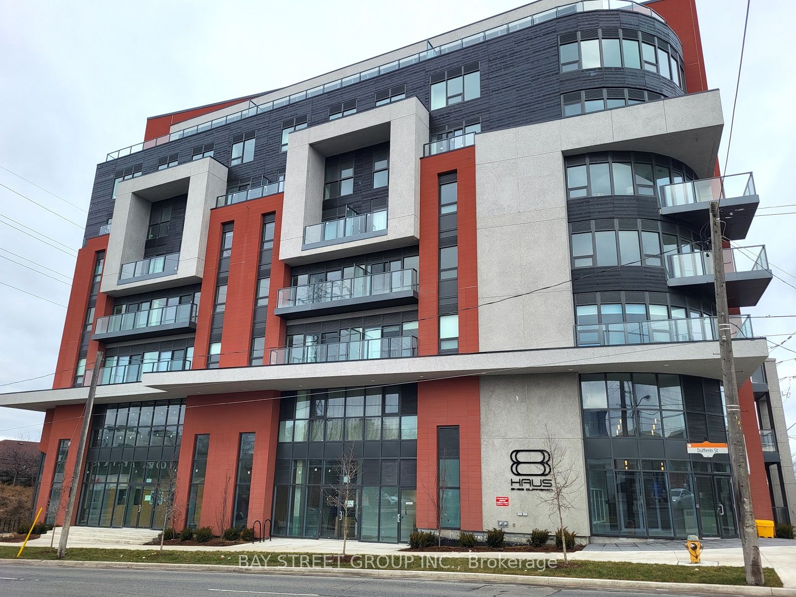 Photo 1 of 29 — 2433 Dufferin Street 206, Toronto, ON M6E 0B4