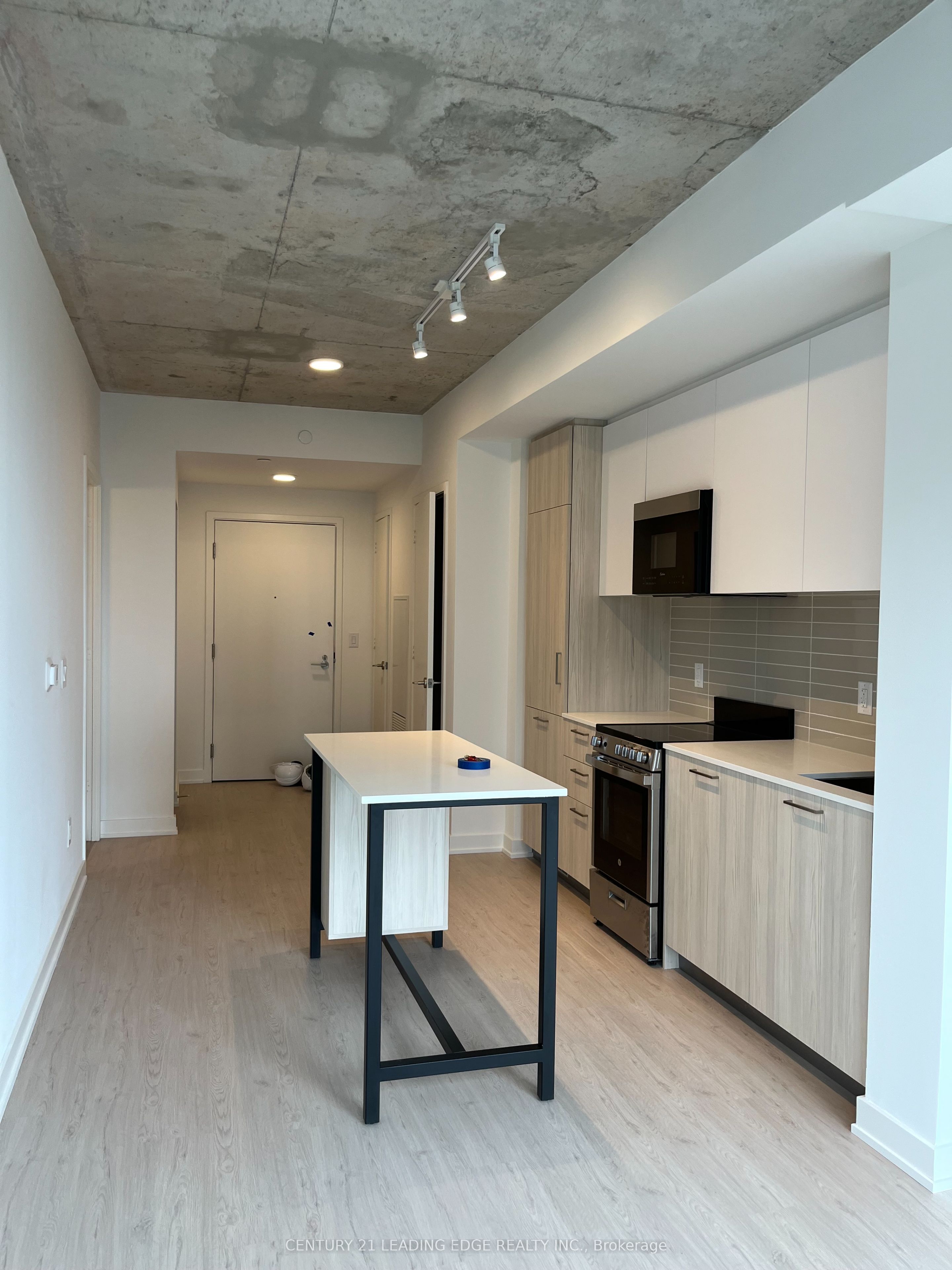 65 Mutual Street 2703