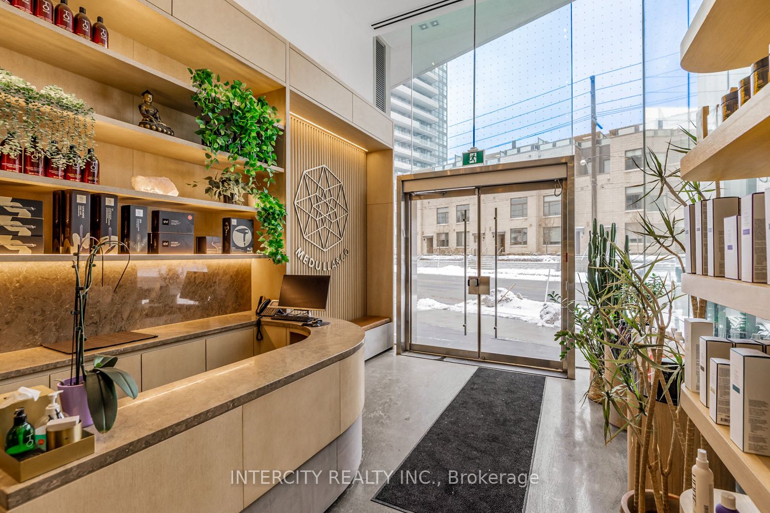 277 Davenport Road 102
