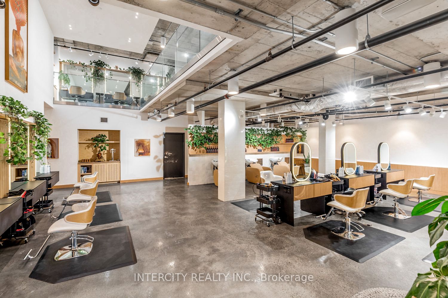 277 Davenport Road 102