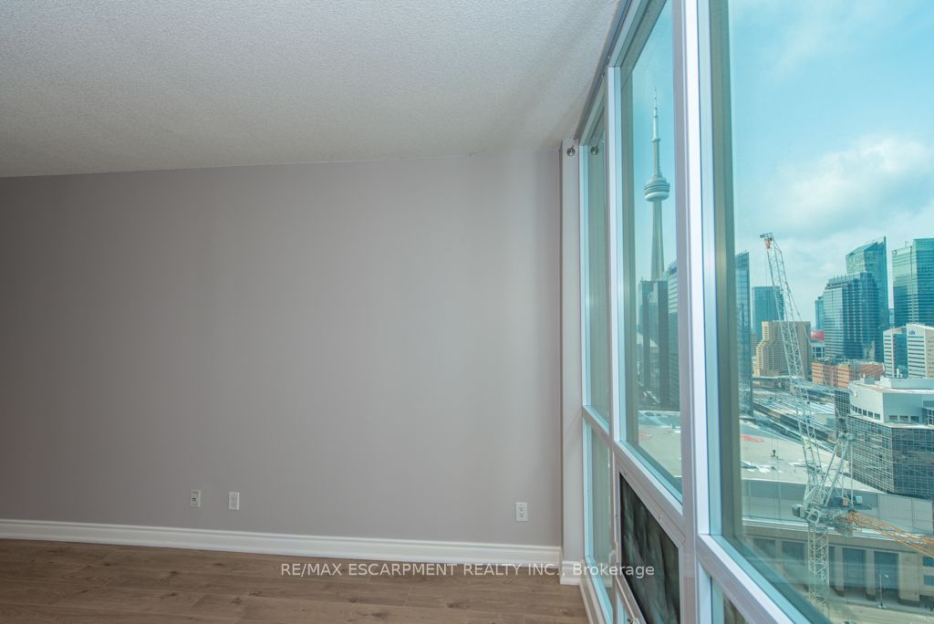 16 Yonge Street 2903