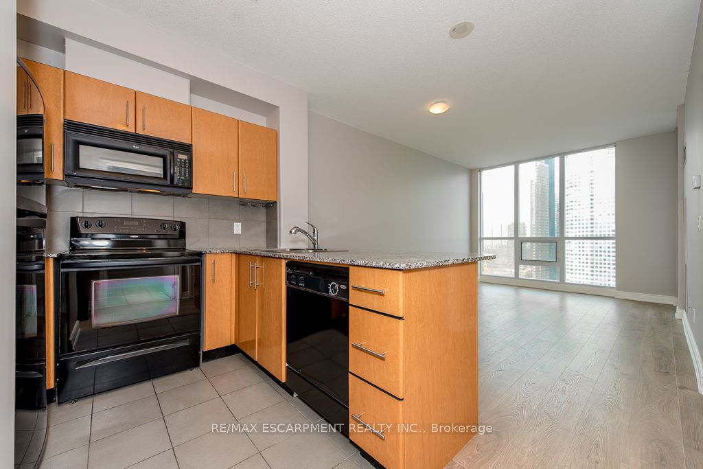 16 Yonge Street 2903