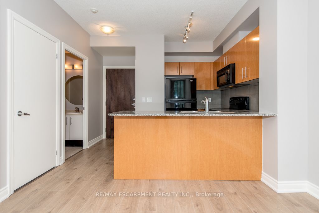 16 Yonge Street 2903