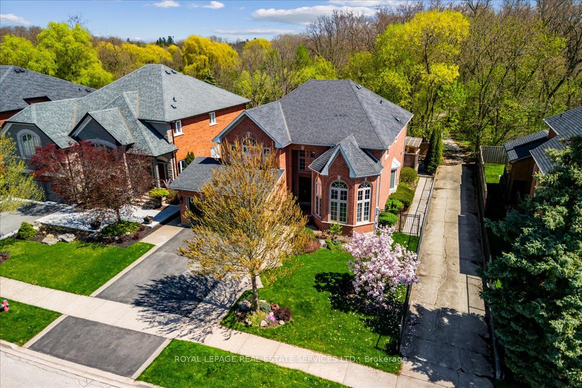2317 Carpenters Circle