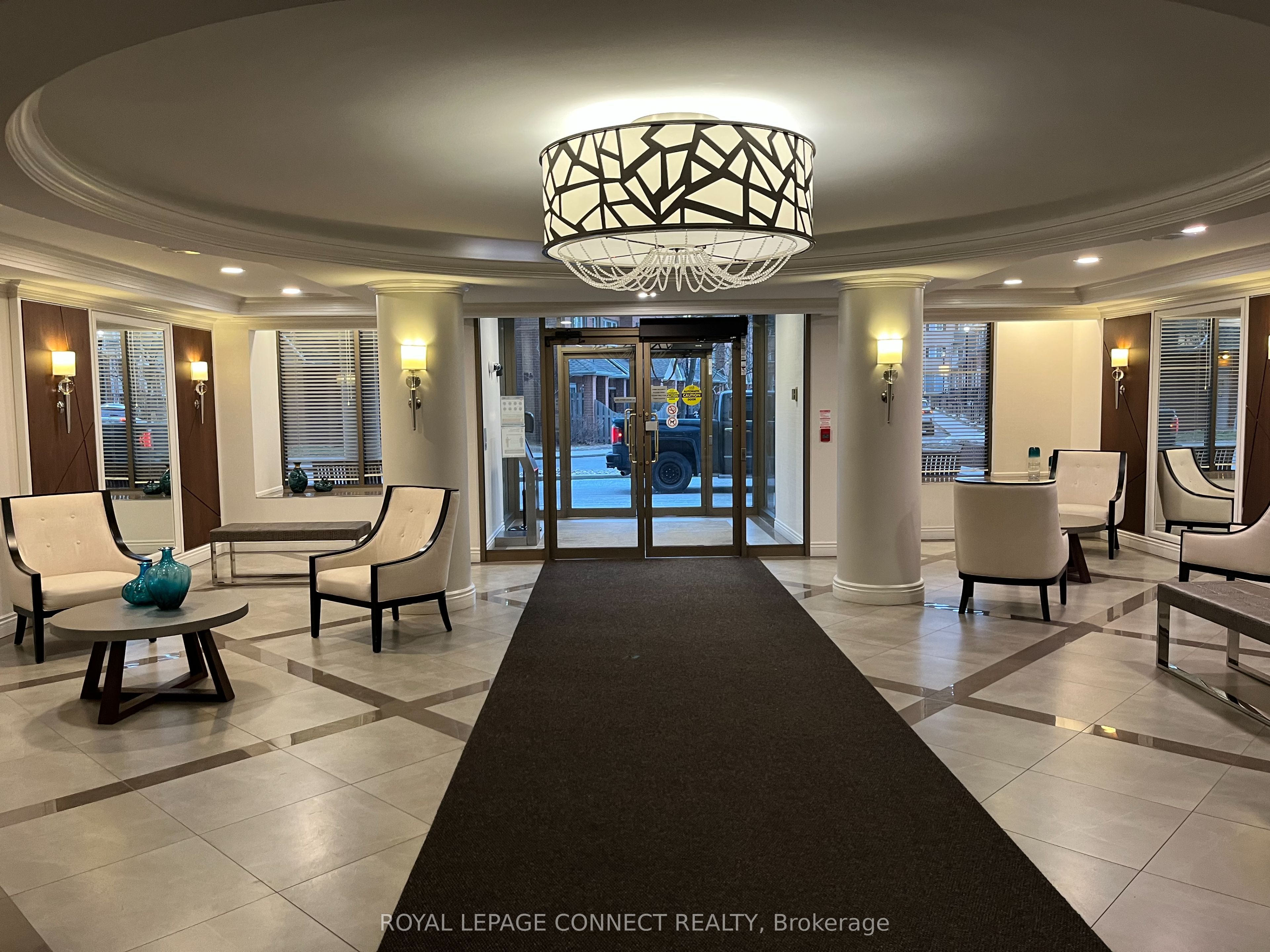 1000 The Esplanade N/A N 1702