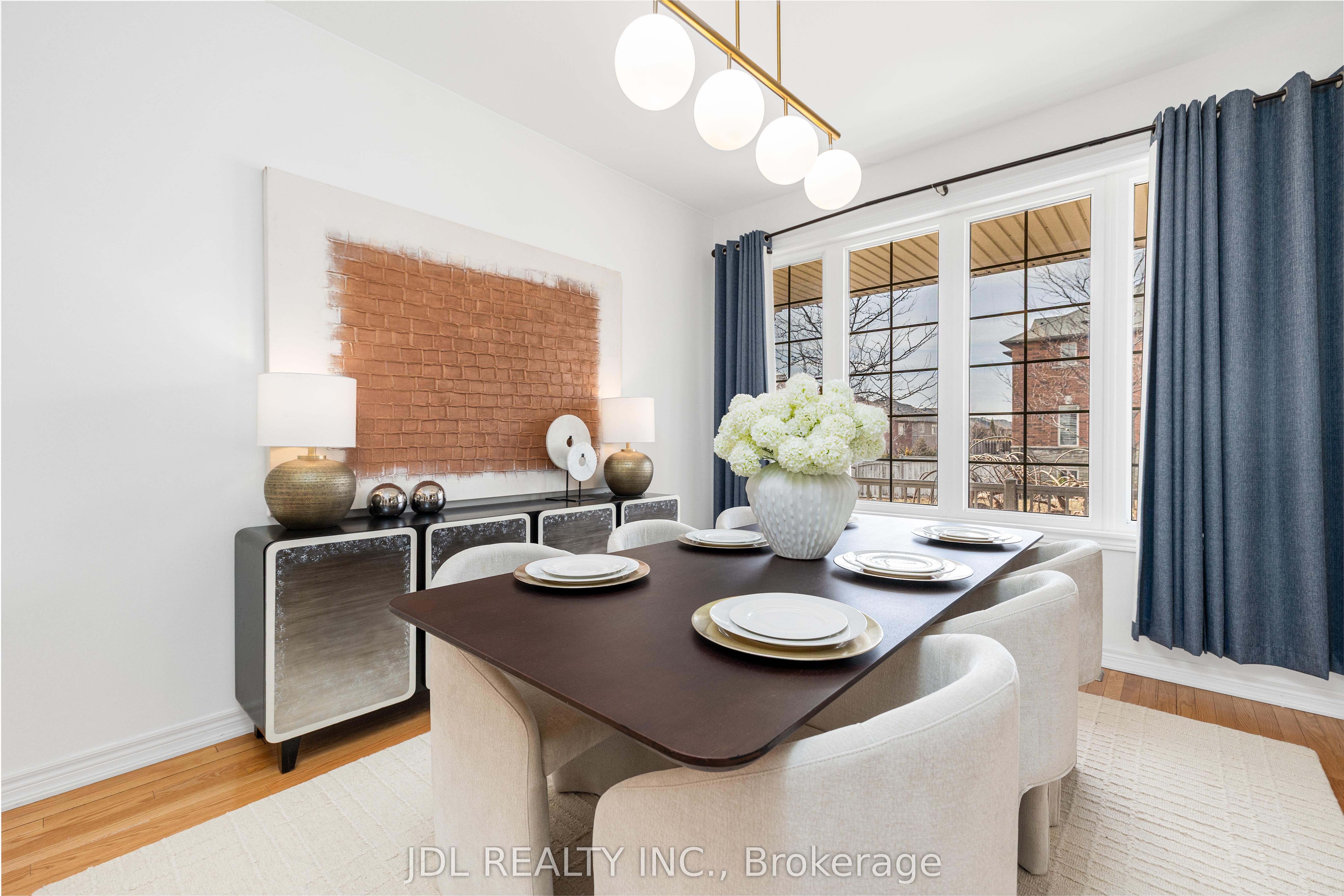 3 Mansard Drive