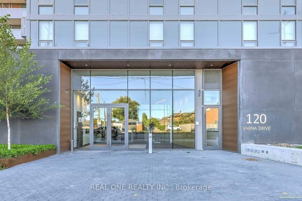 Photo of 120 Varna Drive #914, Toronto, ON M6A 0B3 (MLS # C13561374)