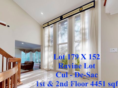 11 Moodie Drive Richmond Hill ON L4C 8C9