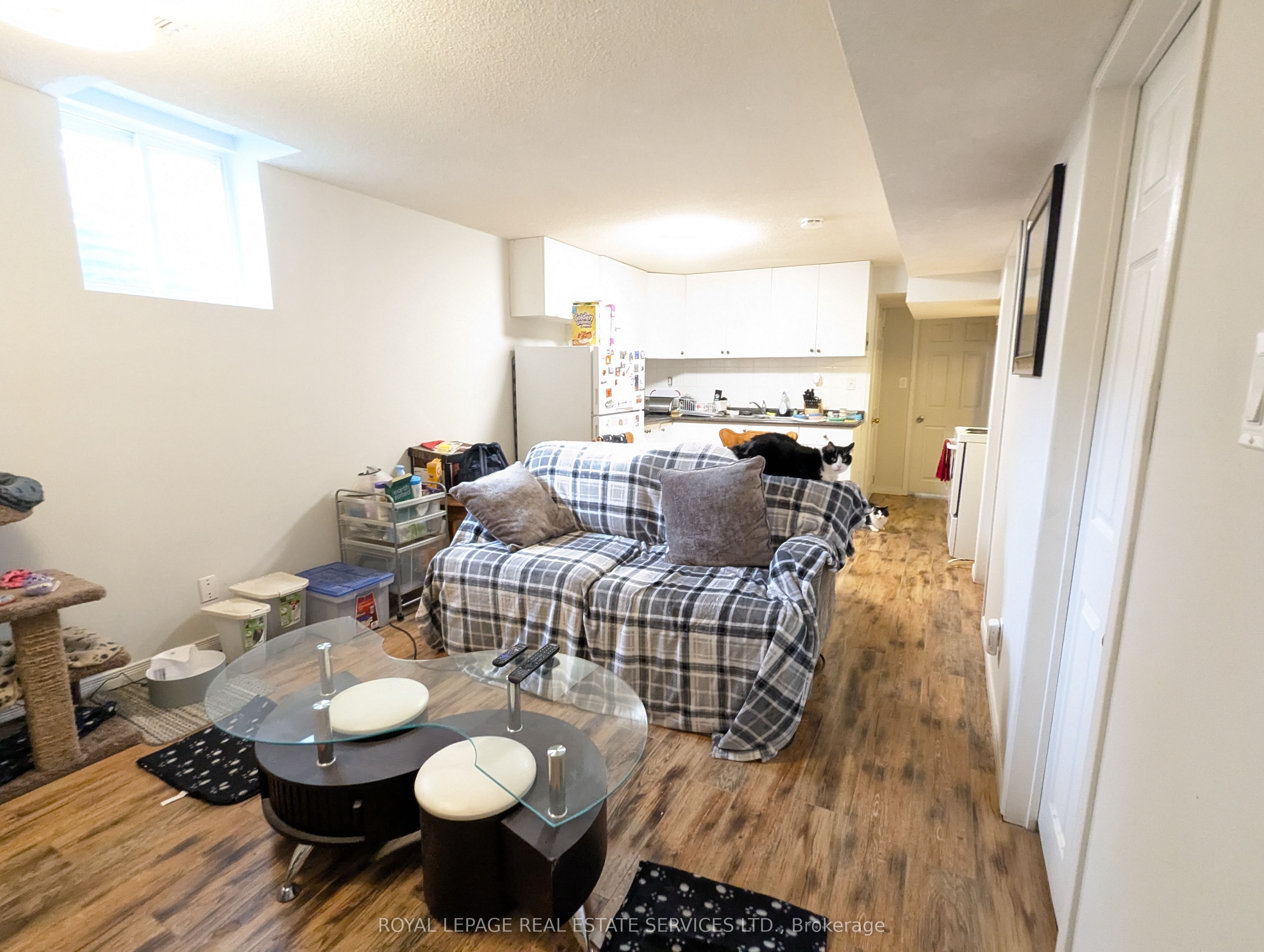 6053 Leeside Crescent Bsmt