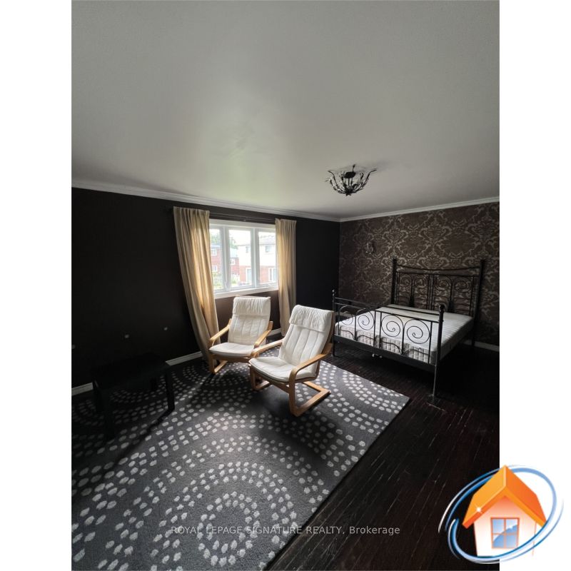 Photo 1 of 5 — 72 Whitehorn Crescent A-1, Toronto, ON M2J 3B2
