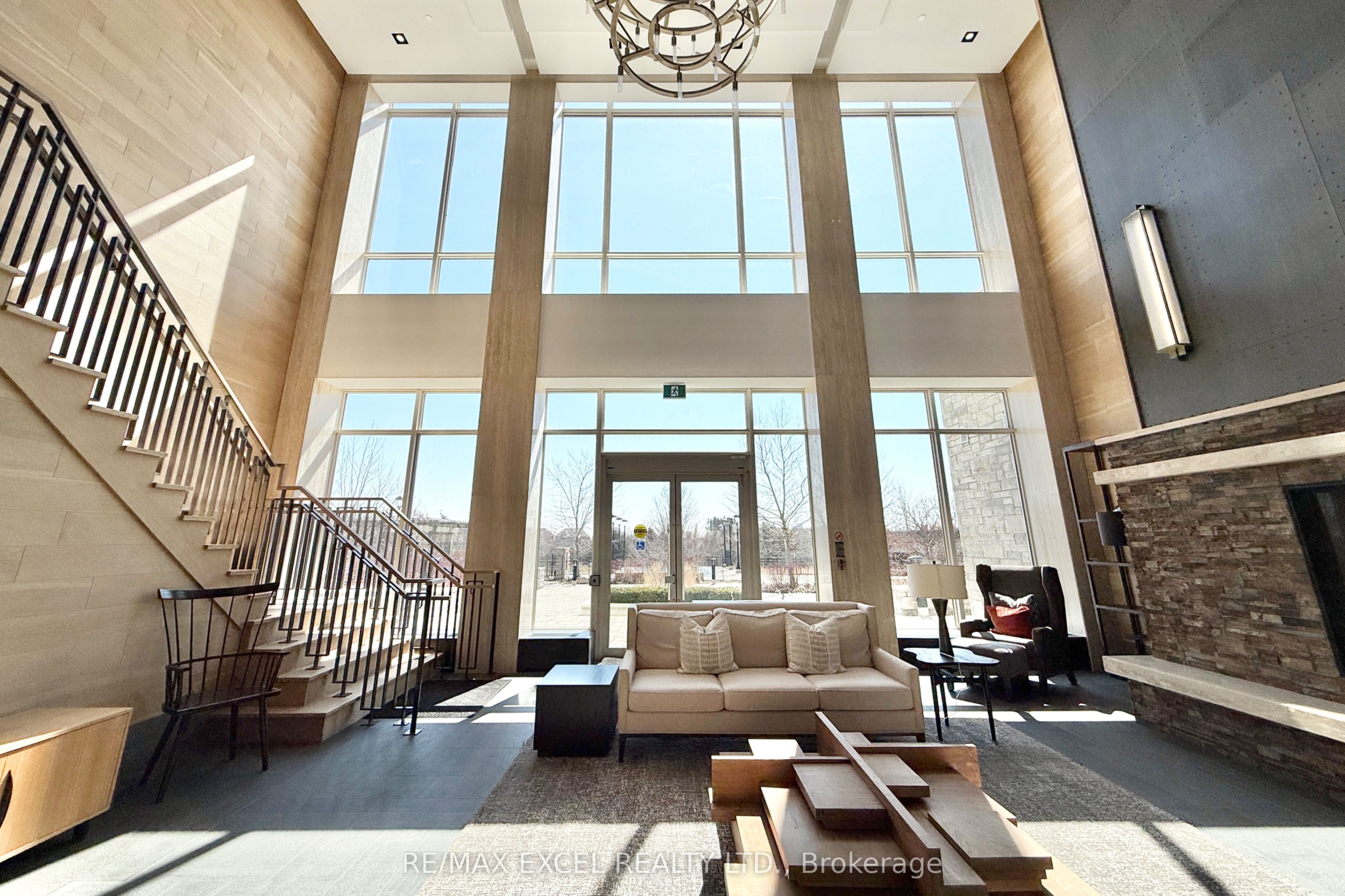 9 Stollery Pond Crescent 208