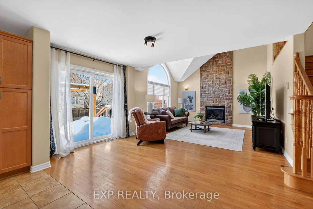 Photo of 32 Olde Towne. Avenue, Russell, ON K4R 0A5 (MLS # X12825550)