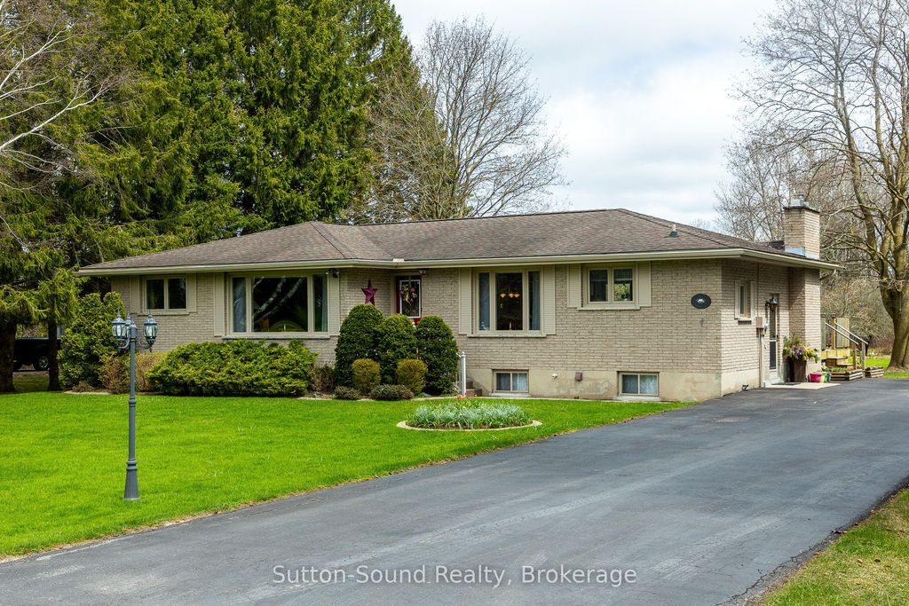 Photo of 335 Park Street, Georgian Bluffs, ON N4K 6V5 (MLS # X13075316)
