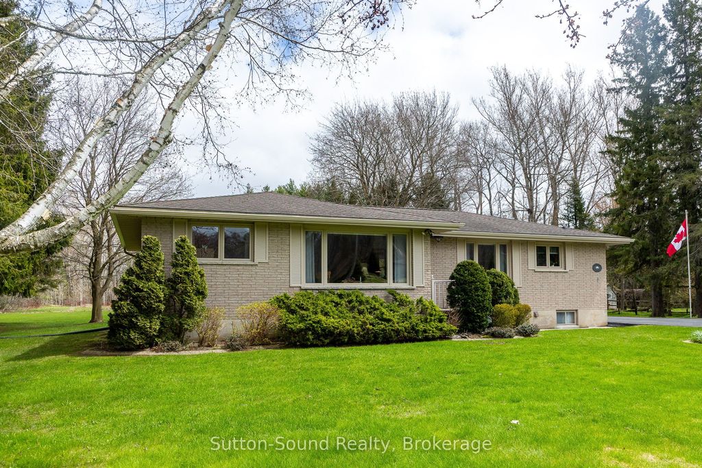 Photo of 335 Park Street, Georgian Bluffs, ON N4K 6V5 (MLS # X13075316)