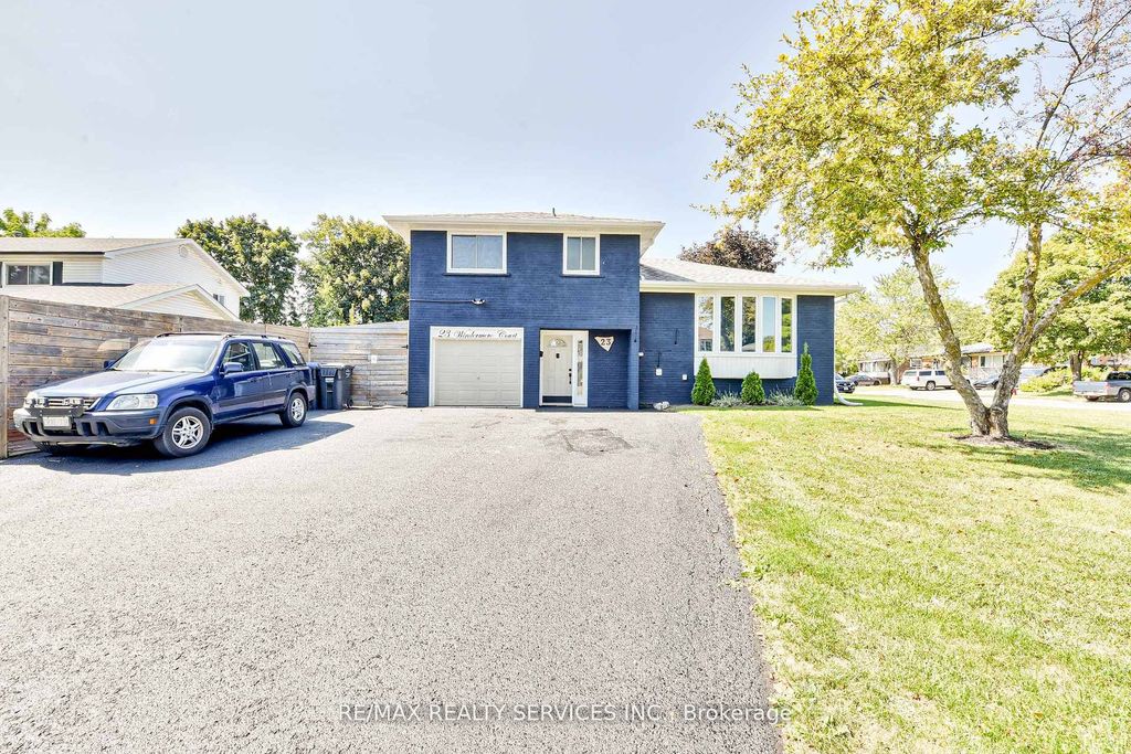 Photo of 23 Windermere Court, Brampton, ON L6X 2L5 (MLS # W12701630)