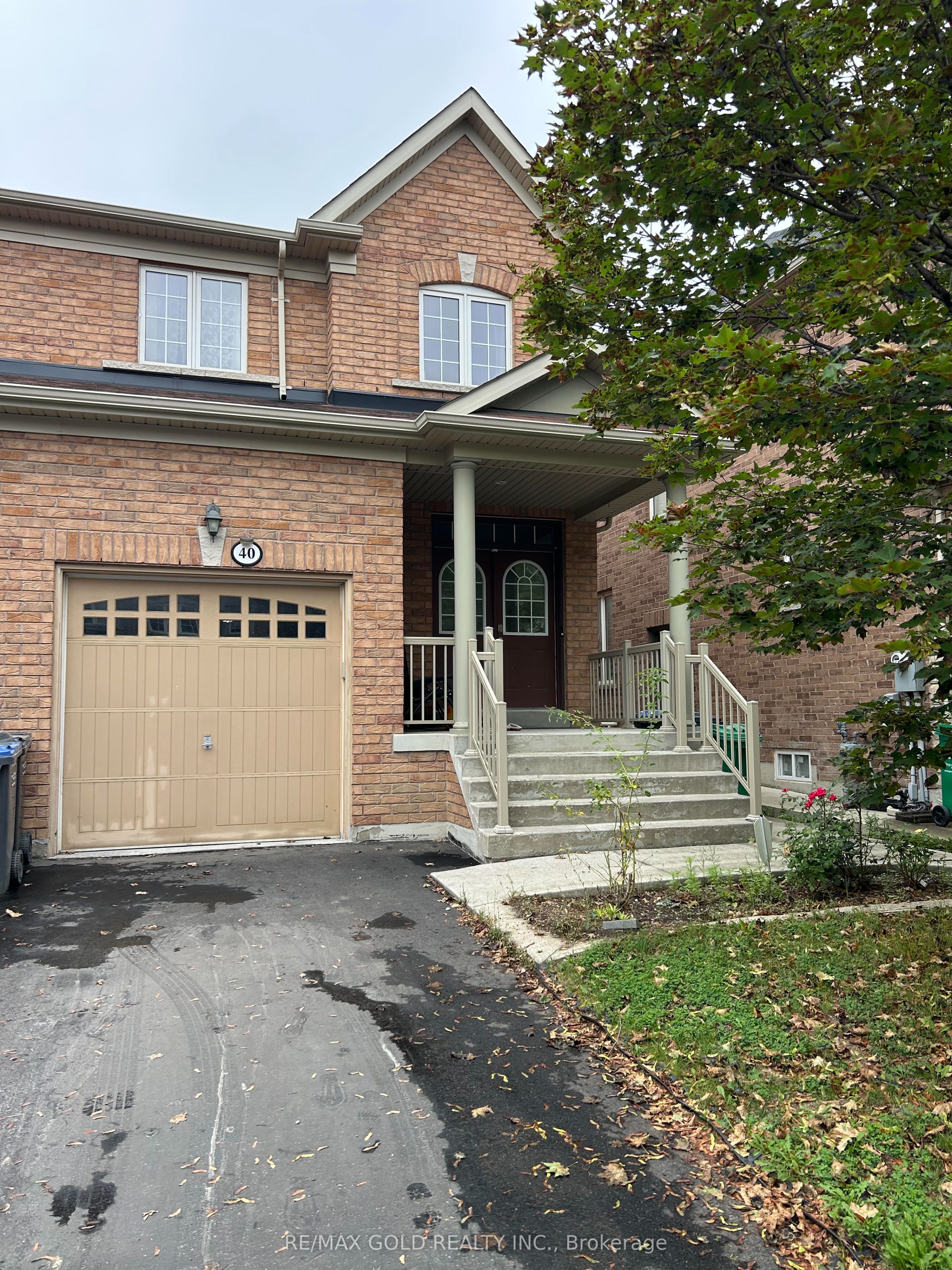 40 Loftsmoor Drive