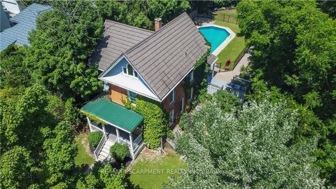 Photo of 94 Sutherland Street W, Haldimand, ON N3W 1B4 (MLS # X12668954)