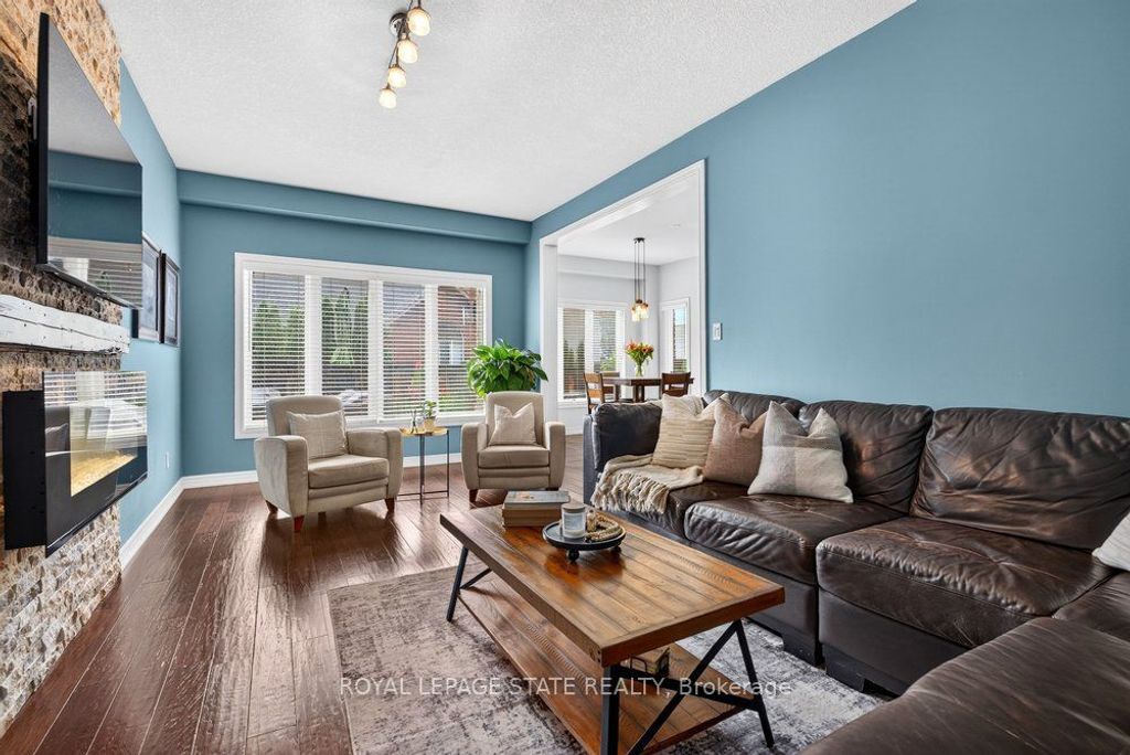 Photo of 17 Udell Way, Grimsby, ON L3M 0A5 (MLS # X13550066)