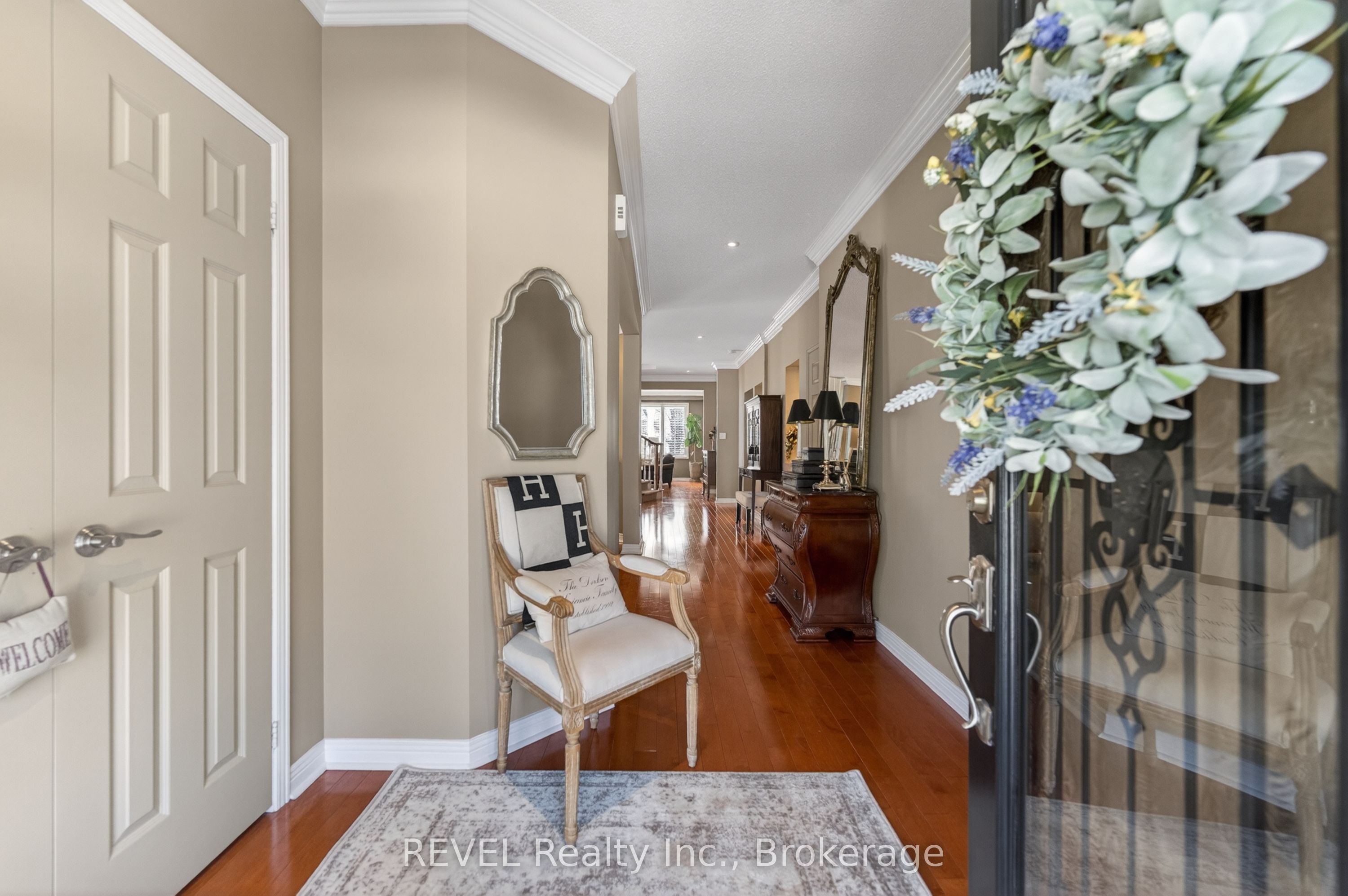 4266 Clubview Drive