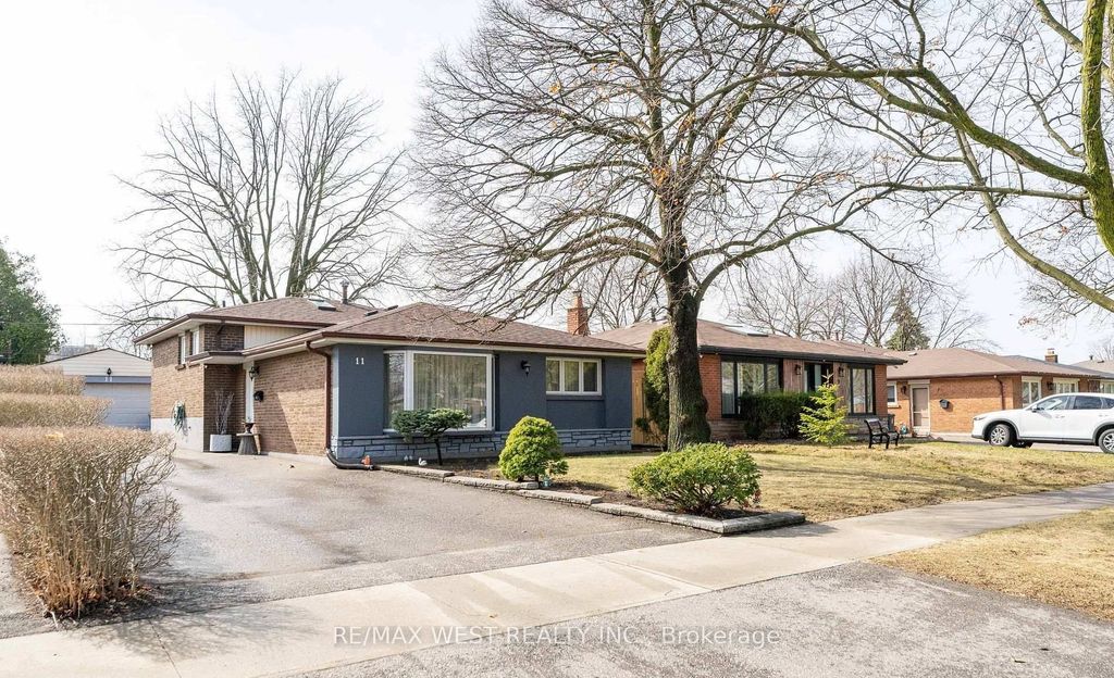 Photo of 11 Farley Crescent, Toronto, ON M9R 2A5 (MLS # W12835902)