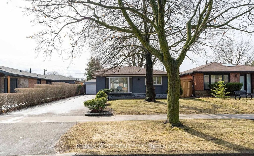 Photo of 11 Farley Crescent, Toronto, ON M9R 2A5 (MLS # W12835902)