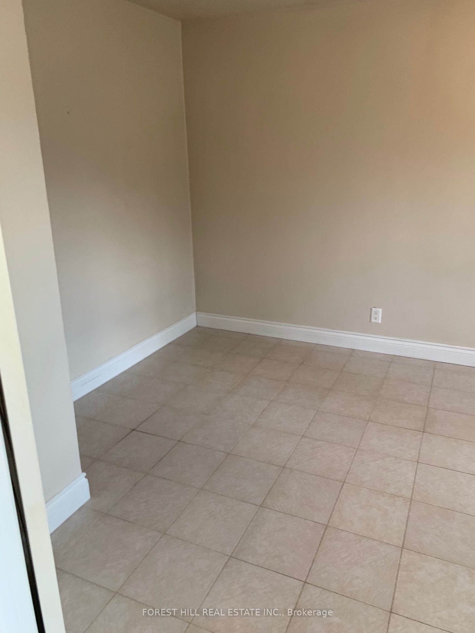 3430 Lakeshore Boulevard W 3