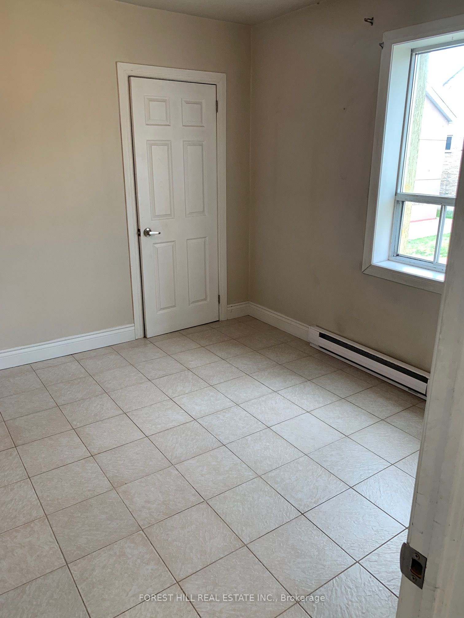 3430 Lakeshore Boulevard W 3