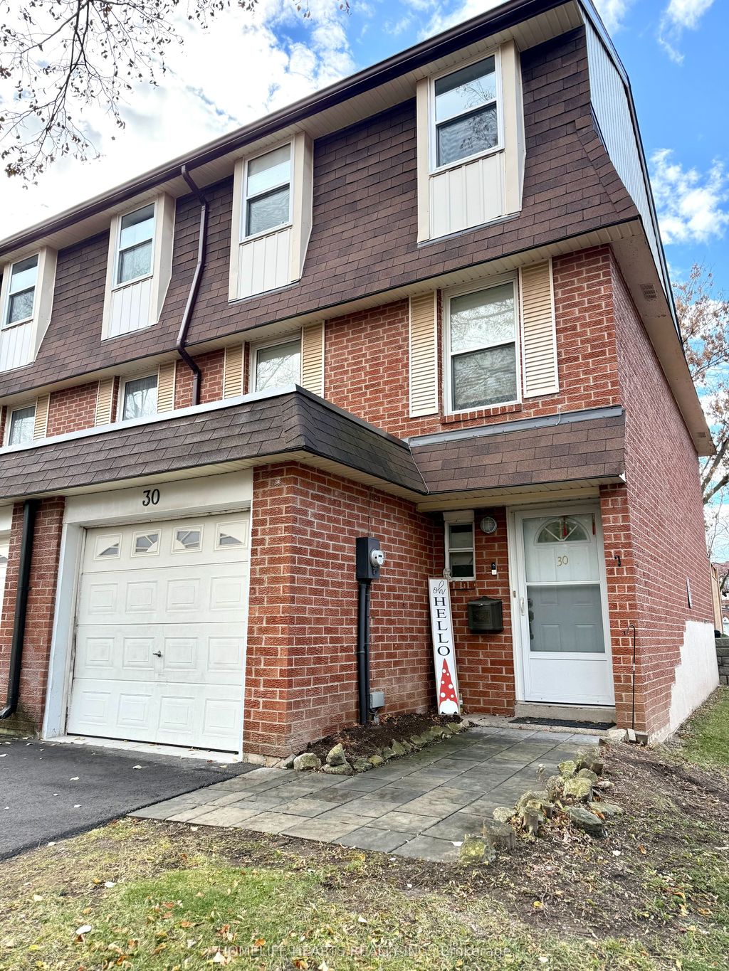 Photo of 235 Bronte Street S #30, Milton, ON L9T 3V8 (MLS # W12573584)