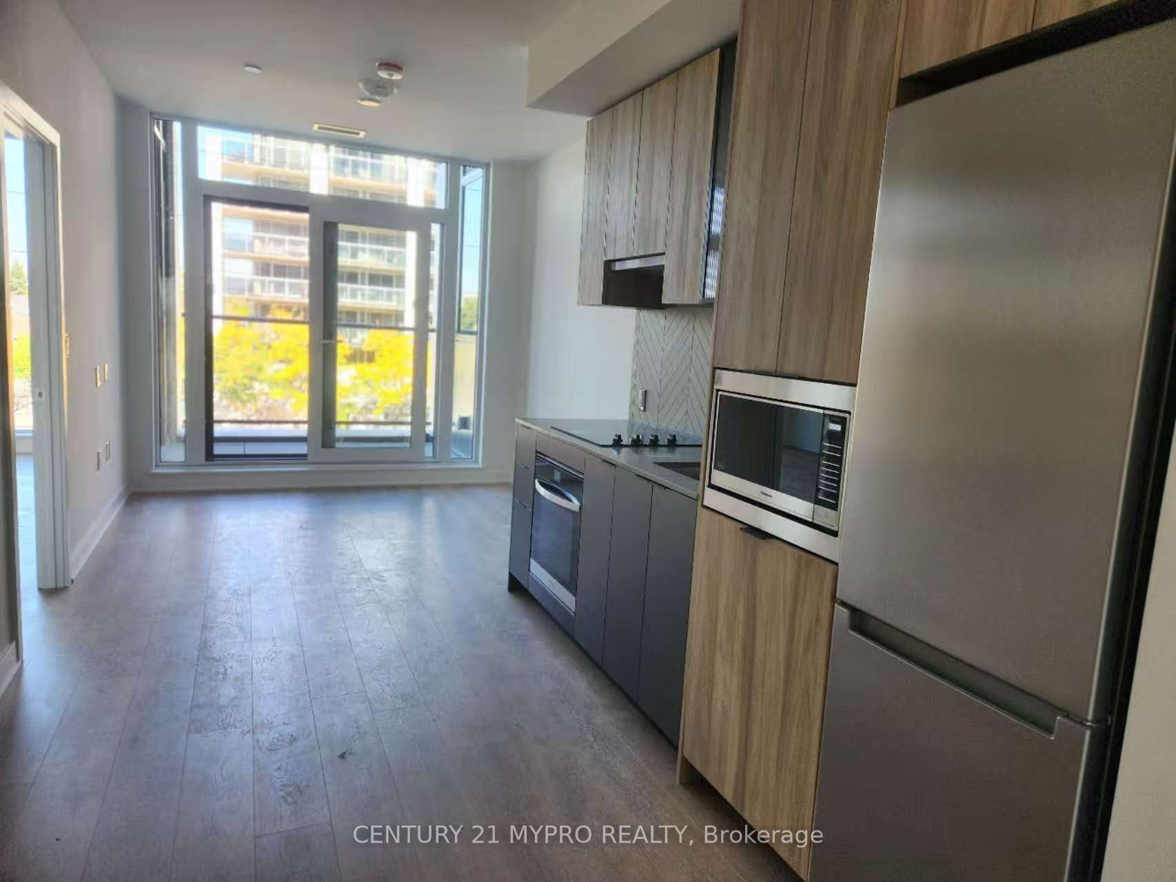 1037 The Queensway N/A 218