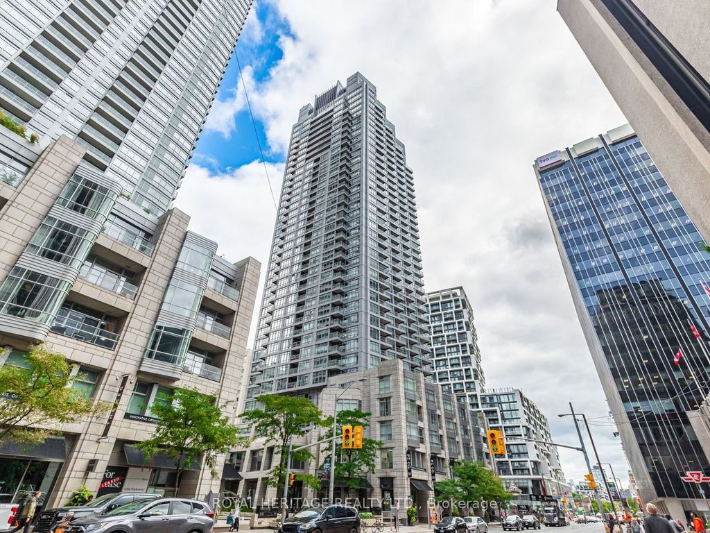 Photo of 2181 Yonge Street #2305, Toronto, ON M4S 3H7 (MLS # C13139966)