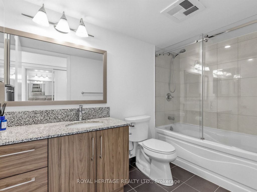 Photo of 2181 Yonge Street #2305, Toronto, ON M4S 3H7 (MLS # C13139966)