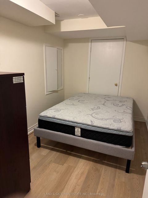 49 Everingham Circle Brampton ON L6R 0R9