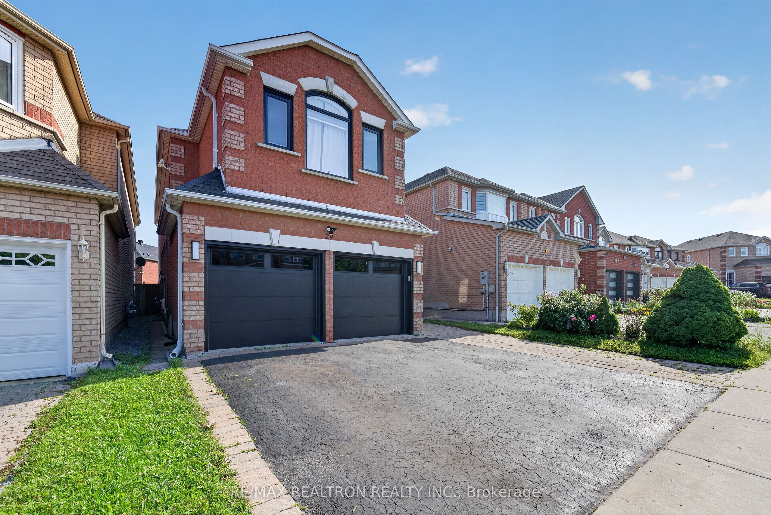 29 Connery Crescent Basement