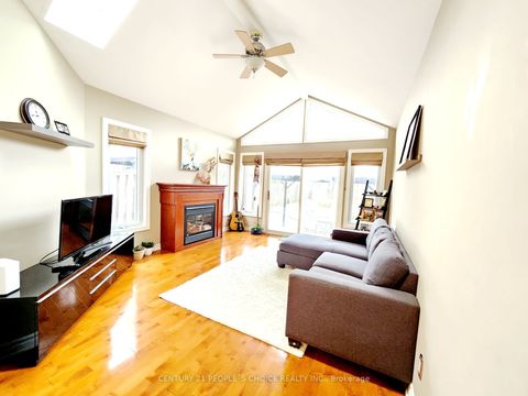 7275 Corrine Crescent Mississauga ON L5N 5C3