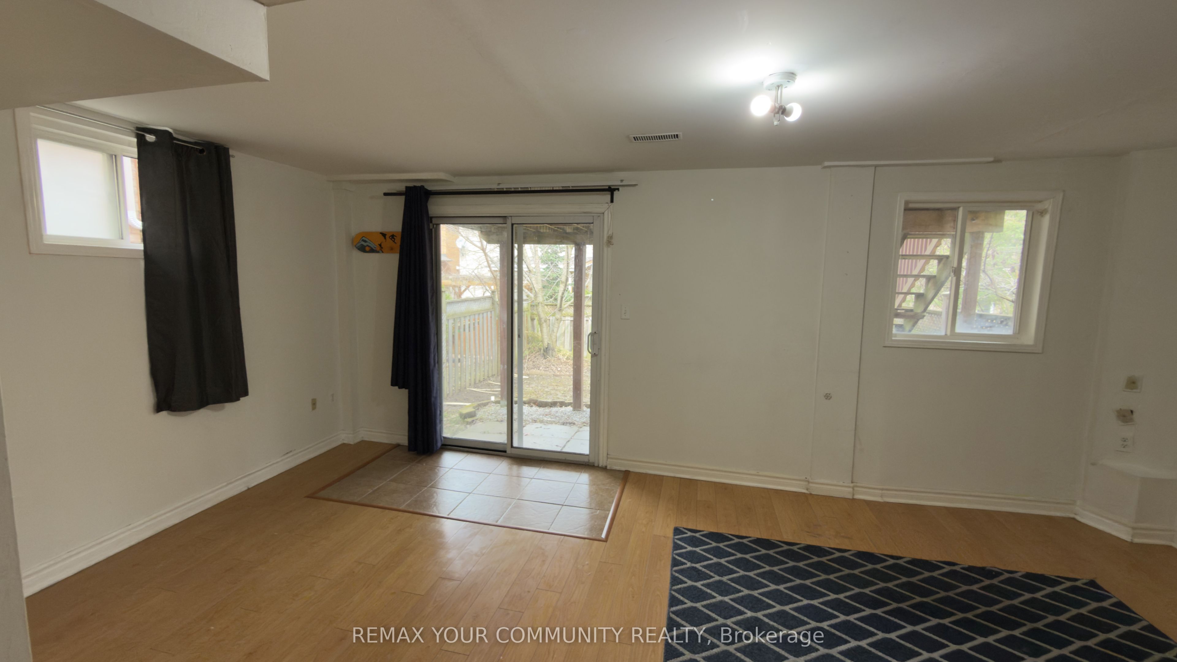 117 ENGLISH OAK Drive Bsmnt